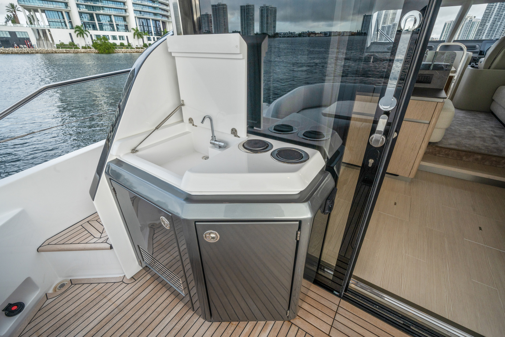 2023 Azimut 53 FLY Base - Image 39