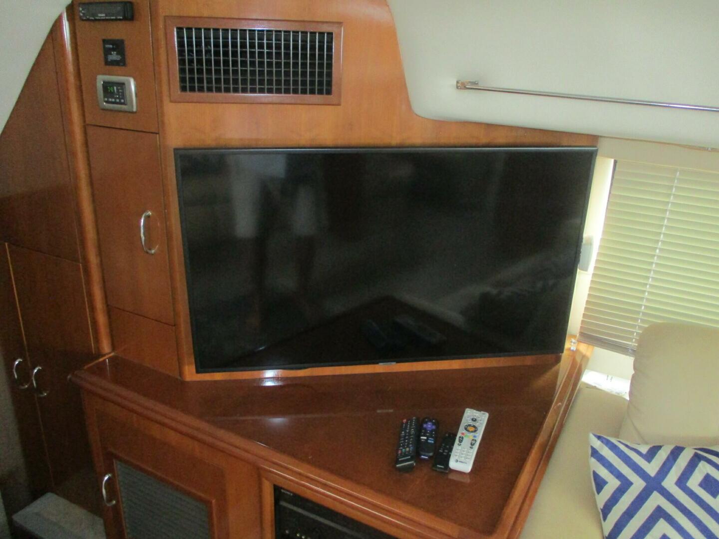 2006 Carver - Image 48