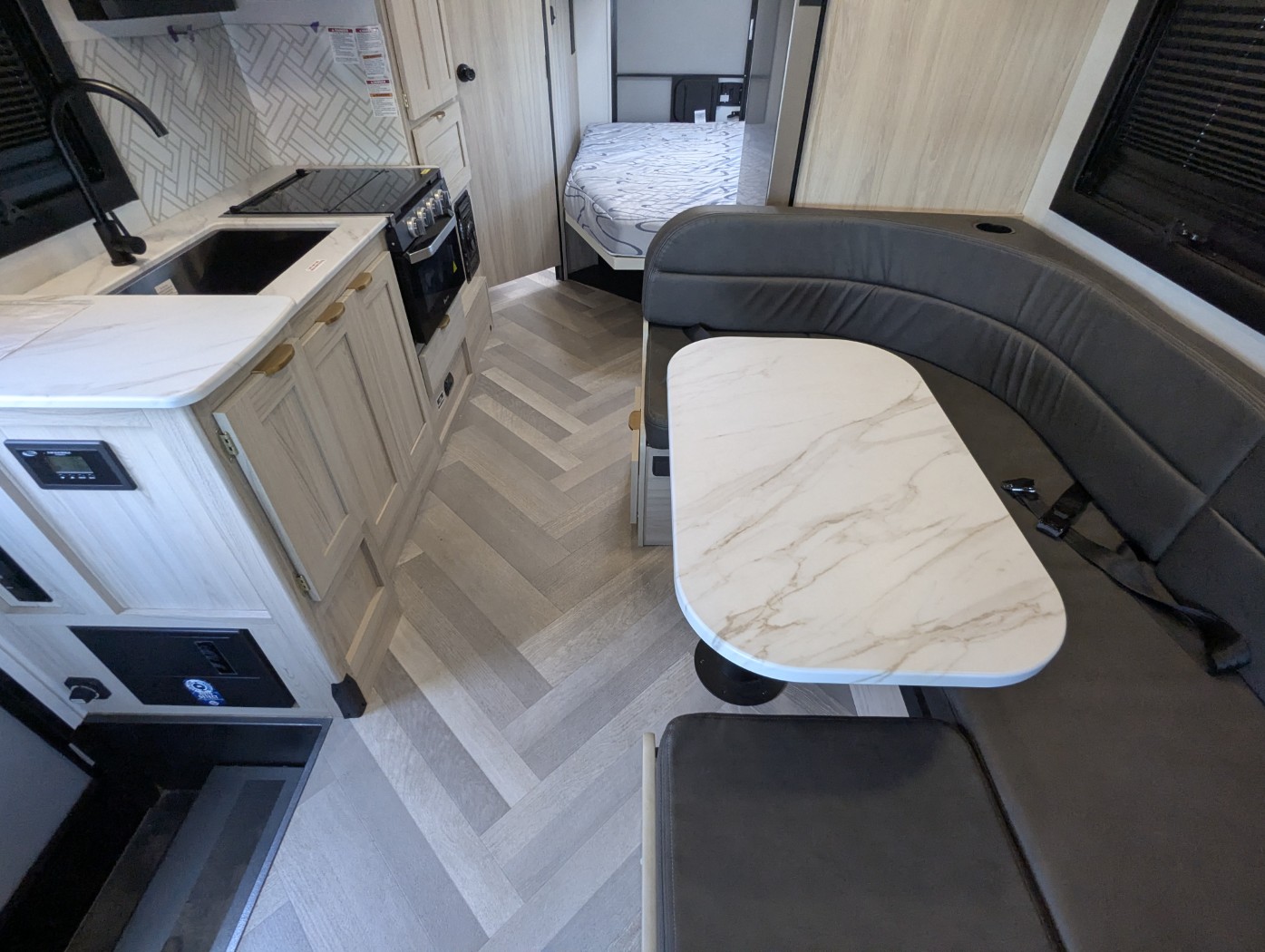 2026 Coachmen Cross Trail 22XG - ATH Edition - Image 24