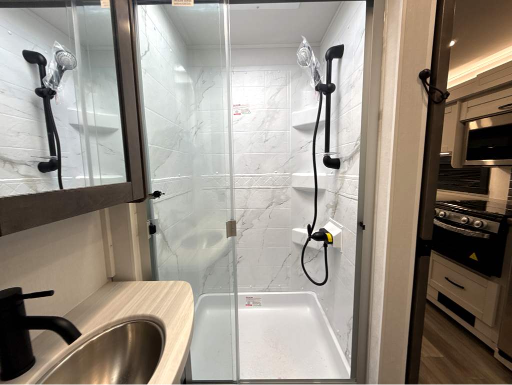 2026 JAYCO PRECEPT 34G - Image 23