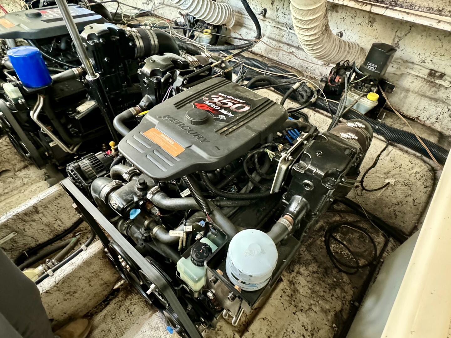 2004 Rinker 342 Fiesta Vee - Image 88
