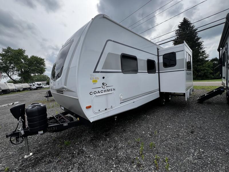 2026 Coachmen FREEDOM EXPRESS FET252RBS - Image 2