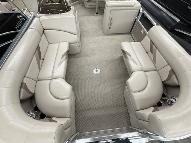 2011 SUNCHASER 8520 - Image 9