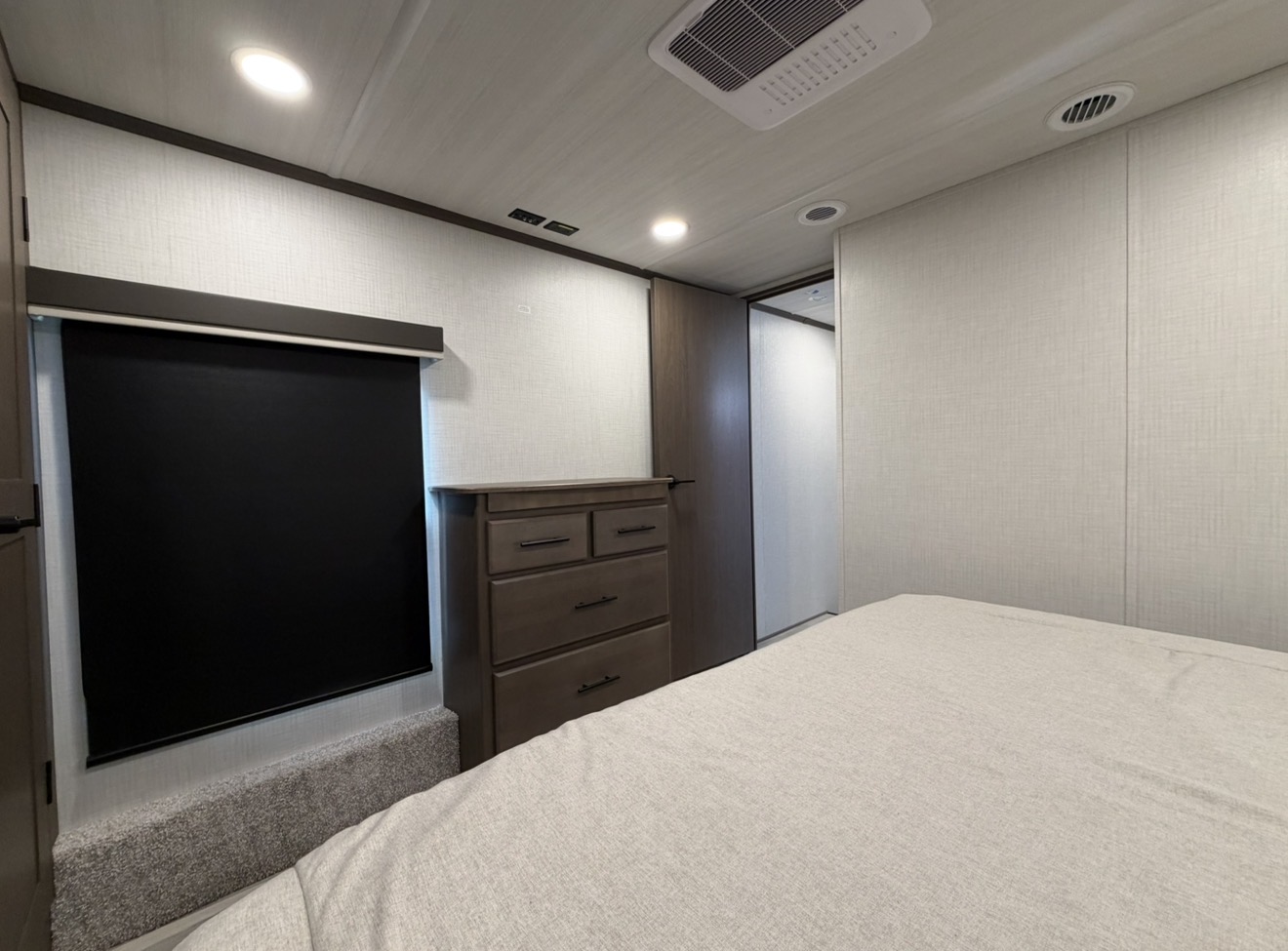 2026 Keystone Cougar 316RLS - Image 22