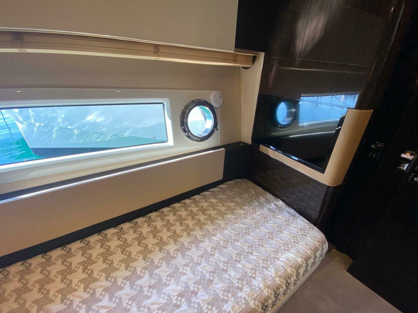 2016 Azimut 77S - Image 64