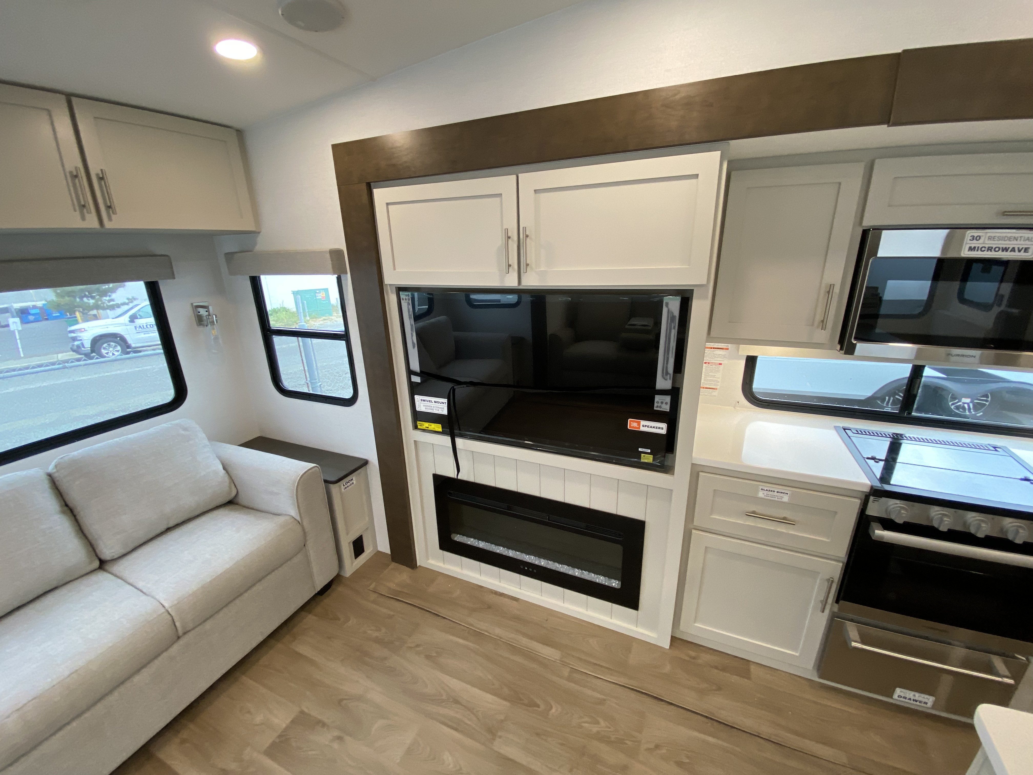 2027 Alliance RV Avenue 29RL - Image 11