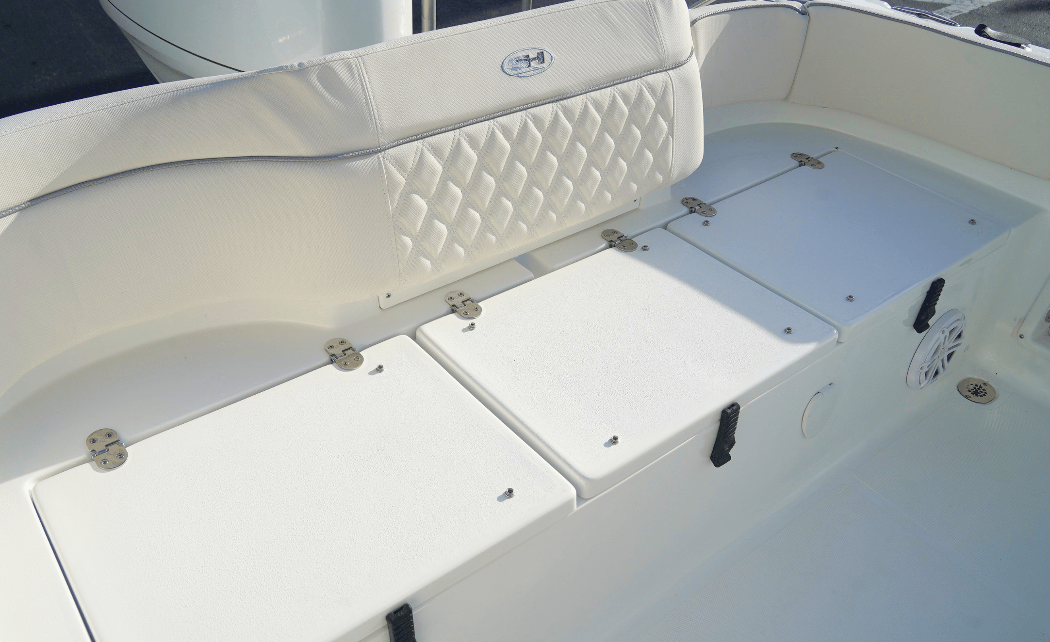 2027 SEA HUNT ULTRA 219 - Image 13