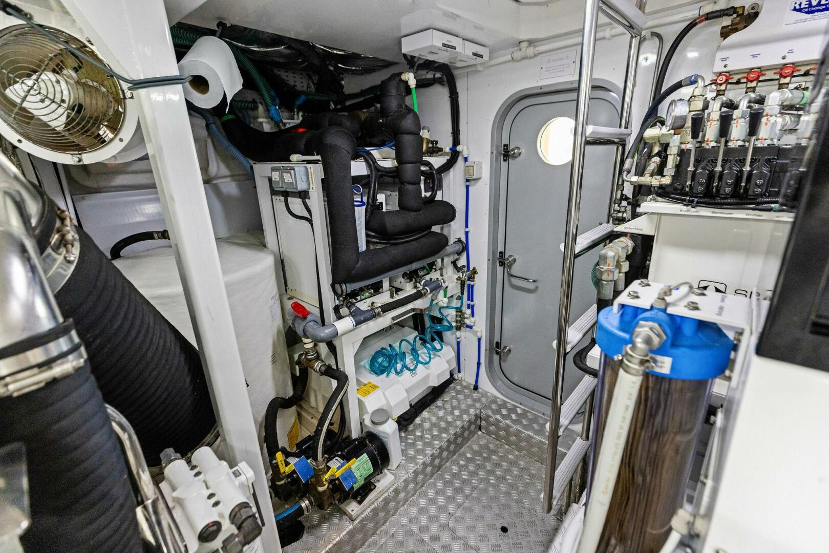 2018 Princess Y75 Motor Yacht - Image 63