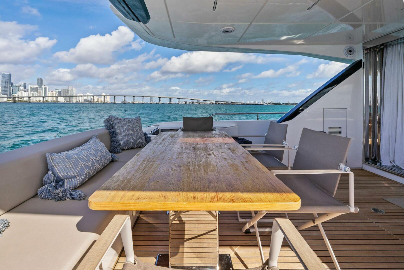 2024 Ferretti Yachts 720 - Image 33