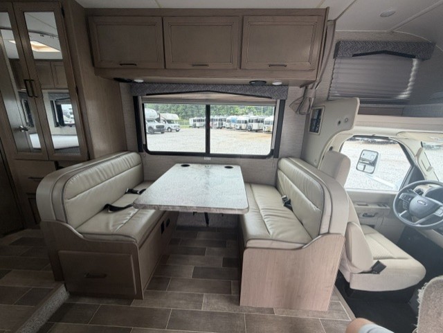 2022 Thor Motor Coach MAGNITUDE GA22 - Image 12