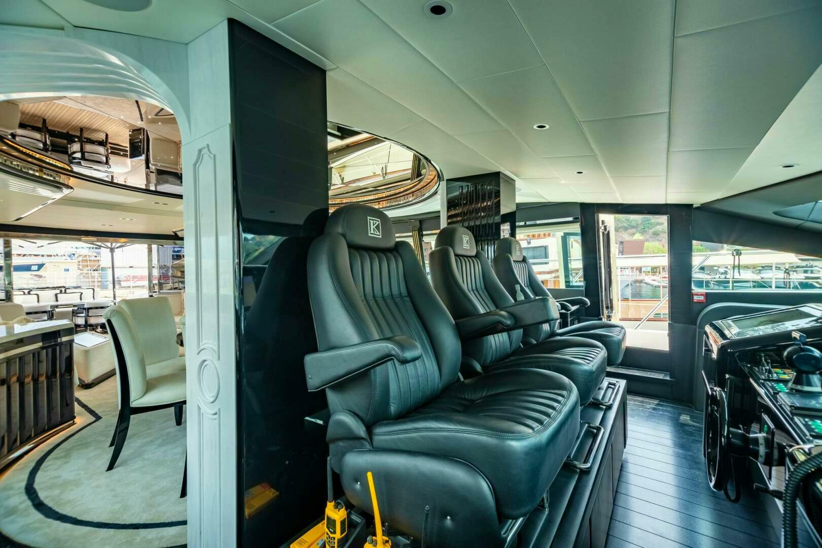 2013 Overmarine Mangusta 108 - Image 16