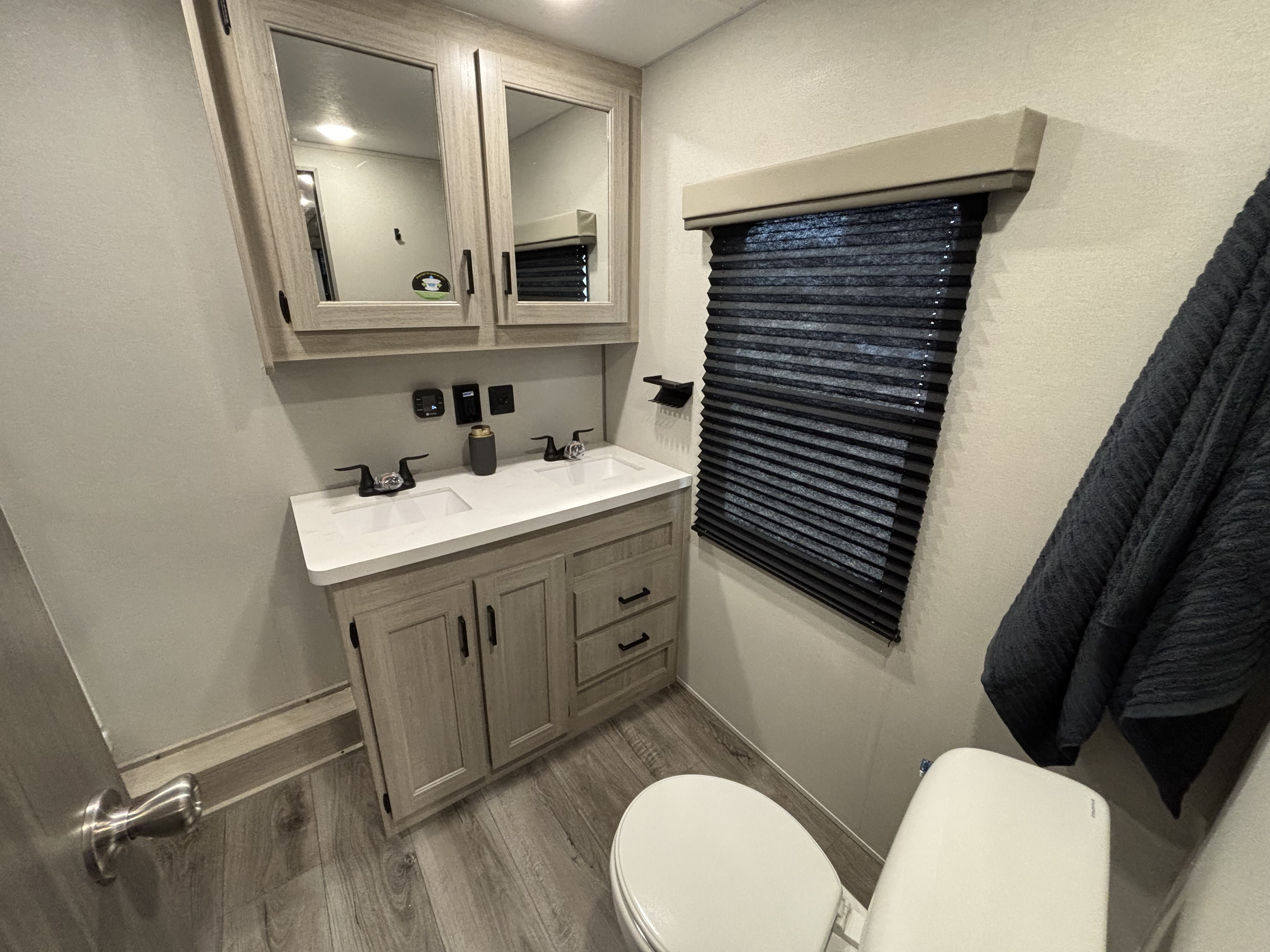 2026 Coachmen Catalina Destination Series 44CONDO - Image 22