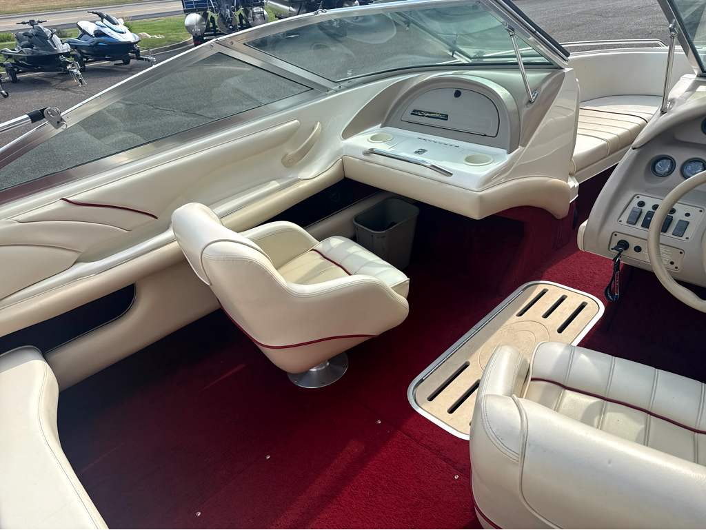 1996 Sea Ray 210 Signature - Image 11