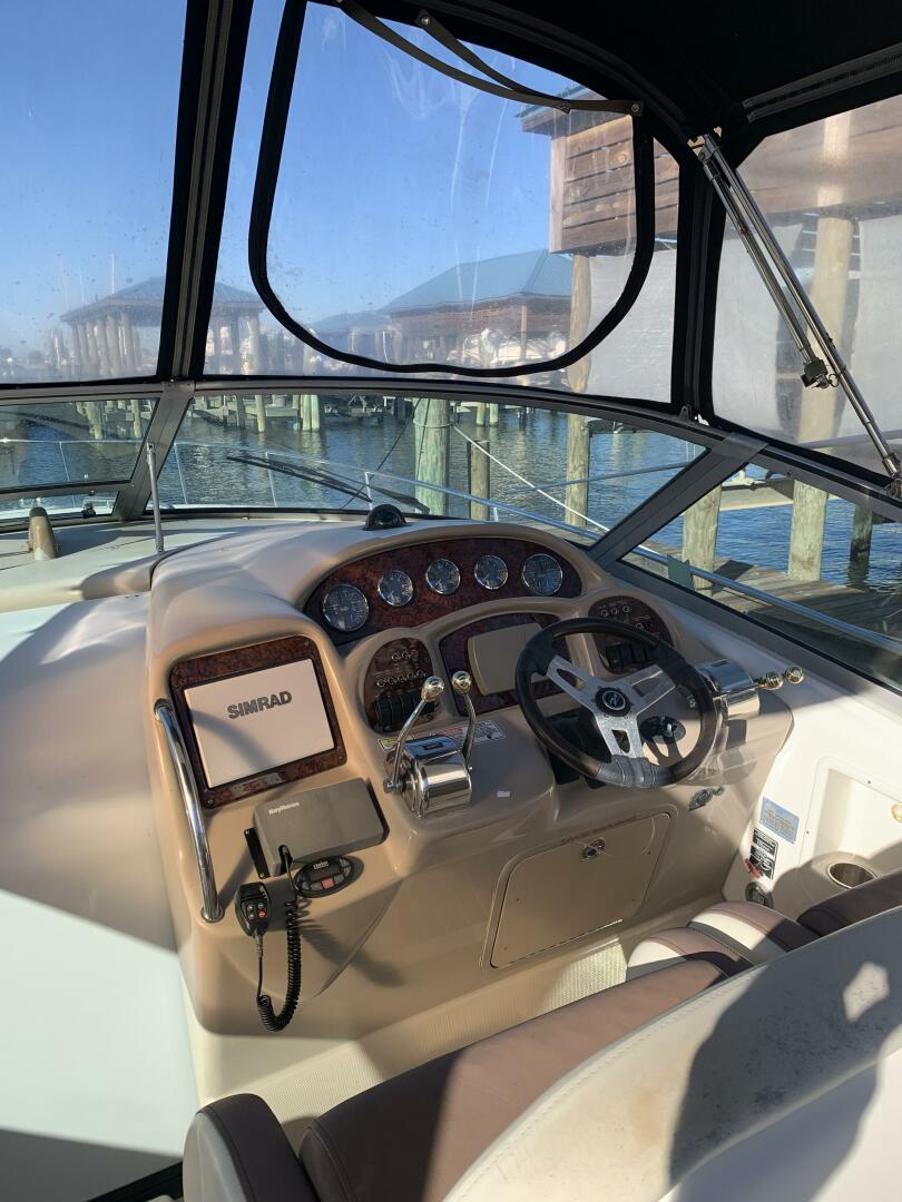 2005 Sea Ray 340 Sundancer - Image 12