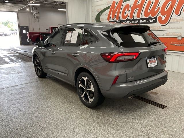 2023 Ford Escape Utility 4D ST-Line Select AWD - Image 5