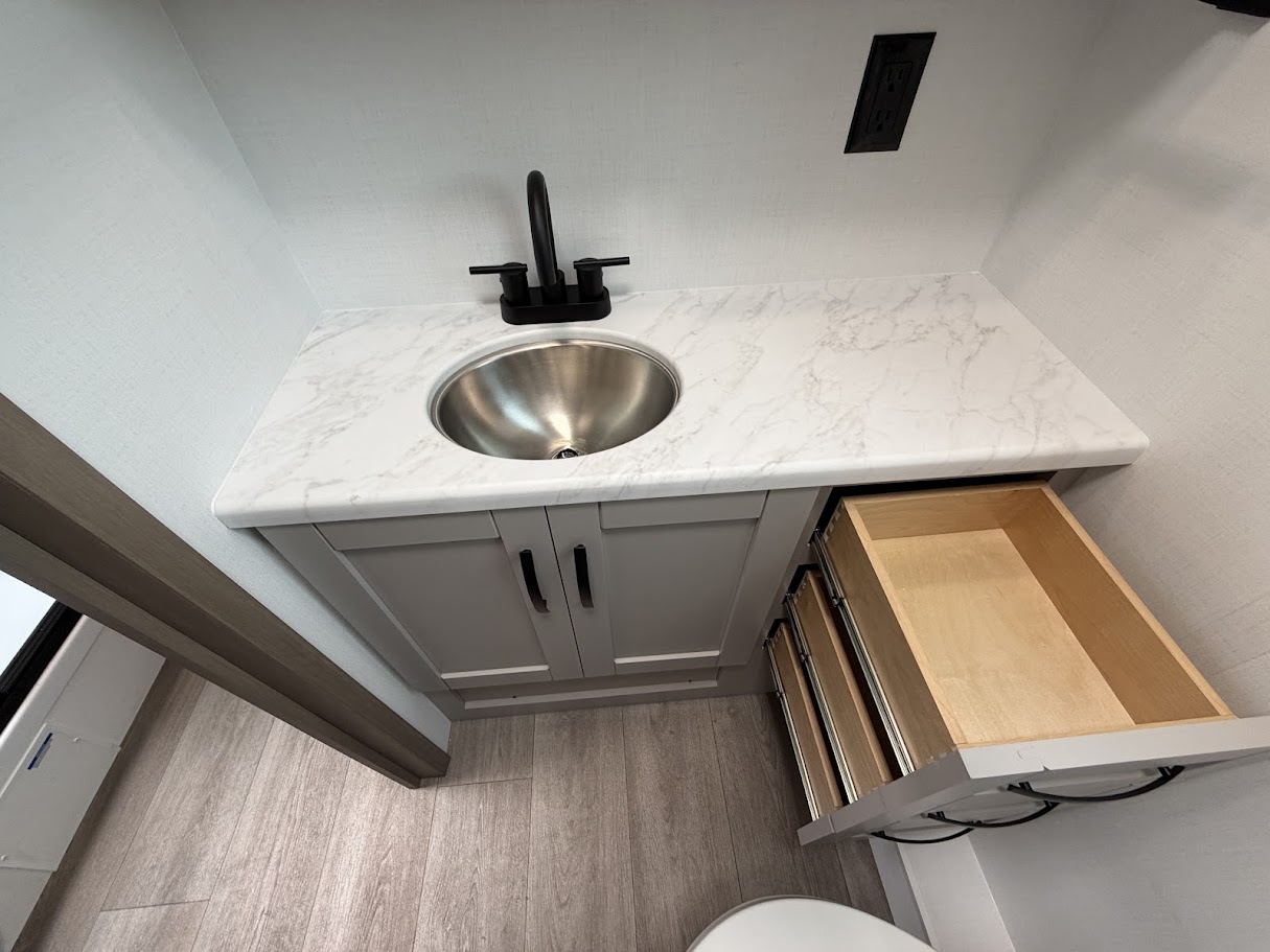 2027 JAYCO PRECEPT 31UL - Image 42
