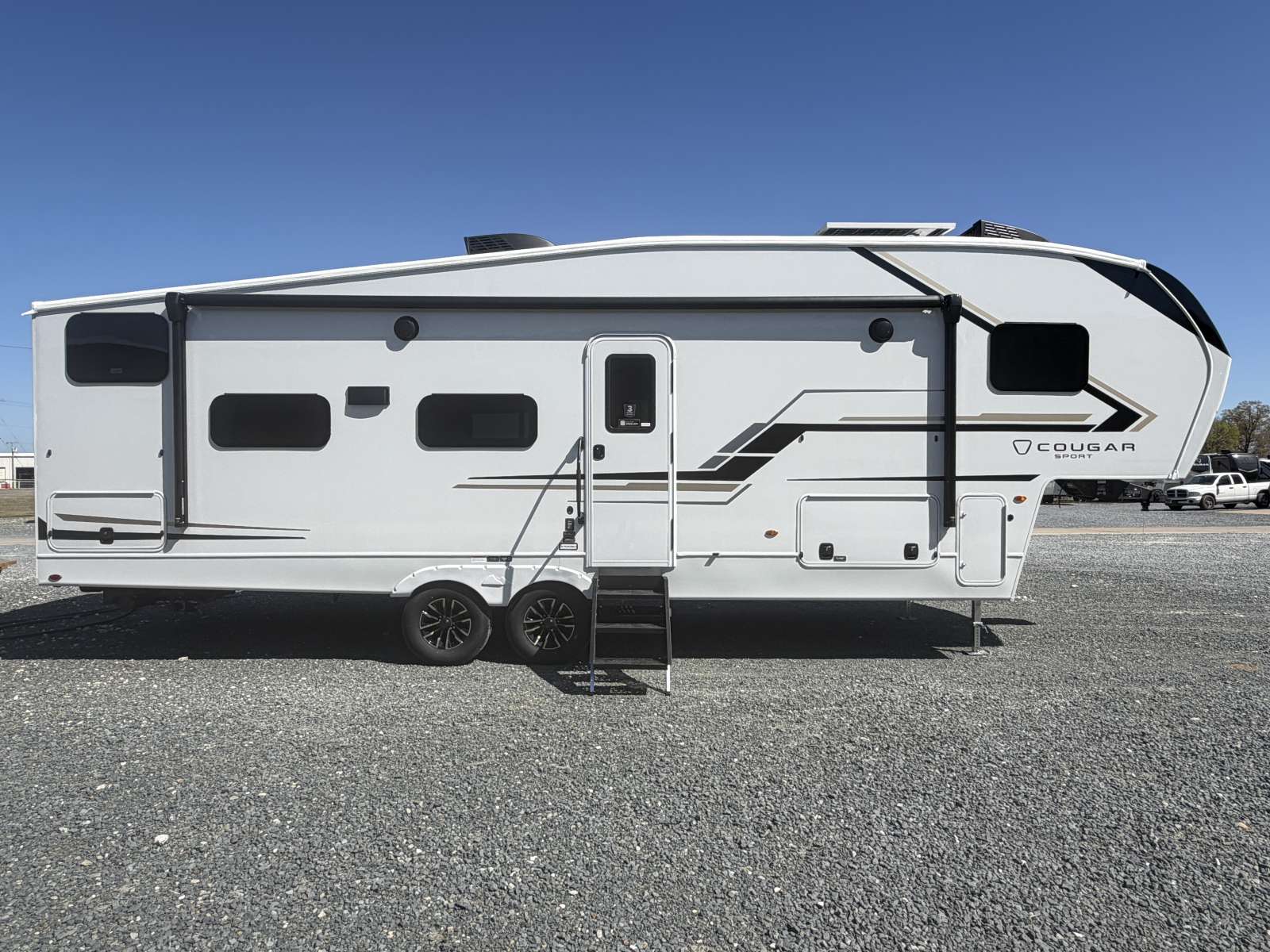 2026 Keystone Cougar Sport 2700BH - Image 8