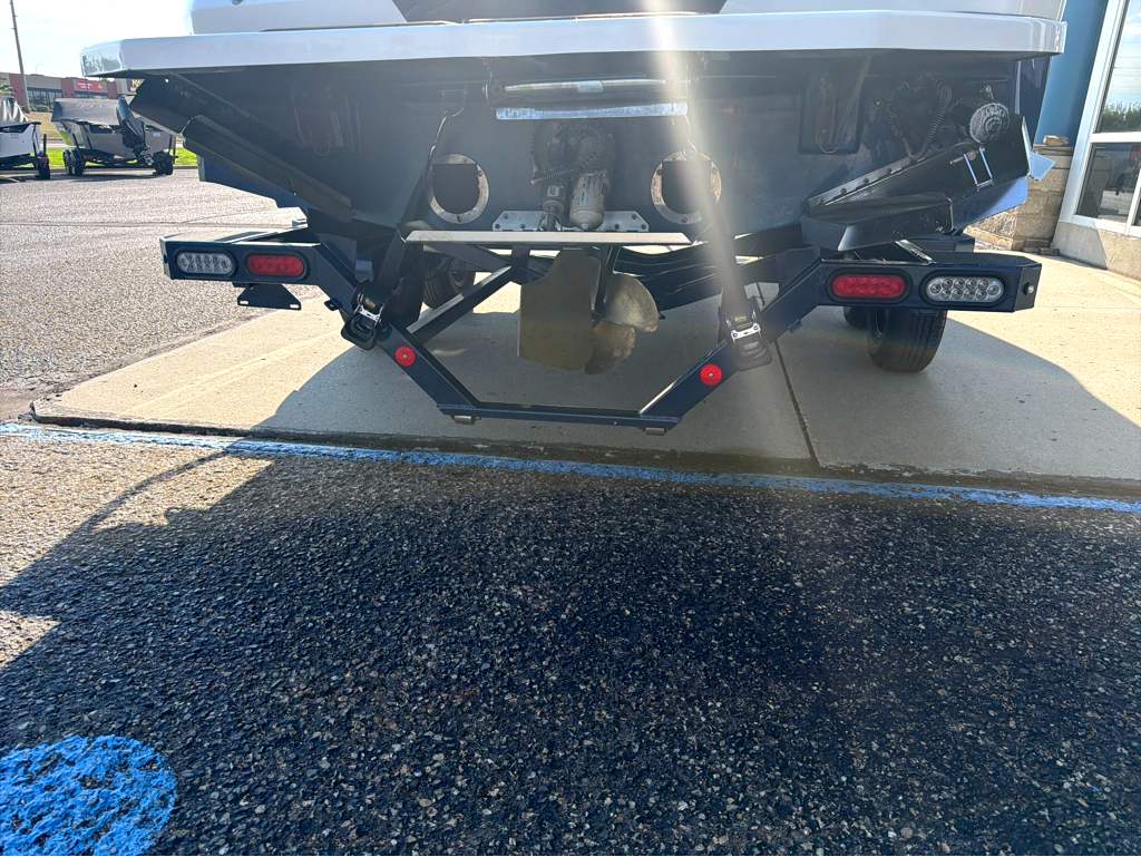 2022 MasterCraft NXT 22 - Image 8