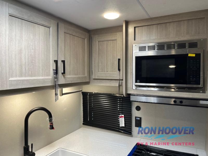 2026 COACHMEN 333DORM - Image 19