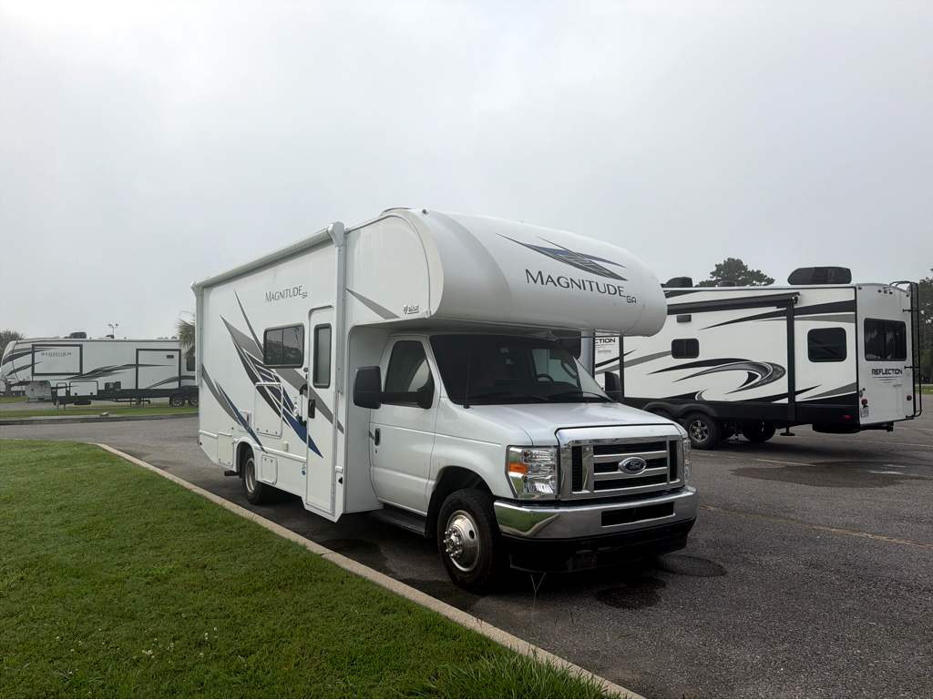 2025 Thor Motor Coach MAGNITUDE GA24 - Image 1