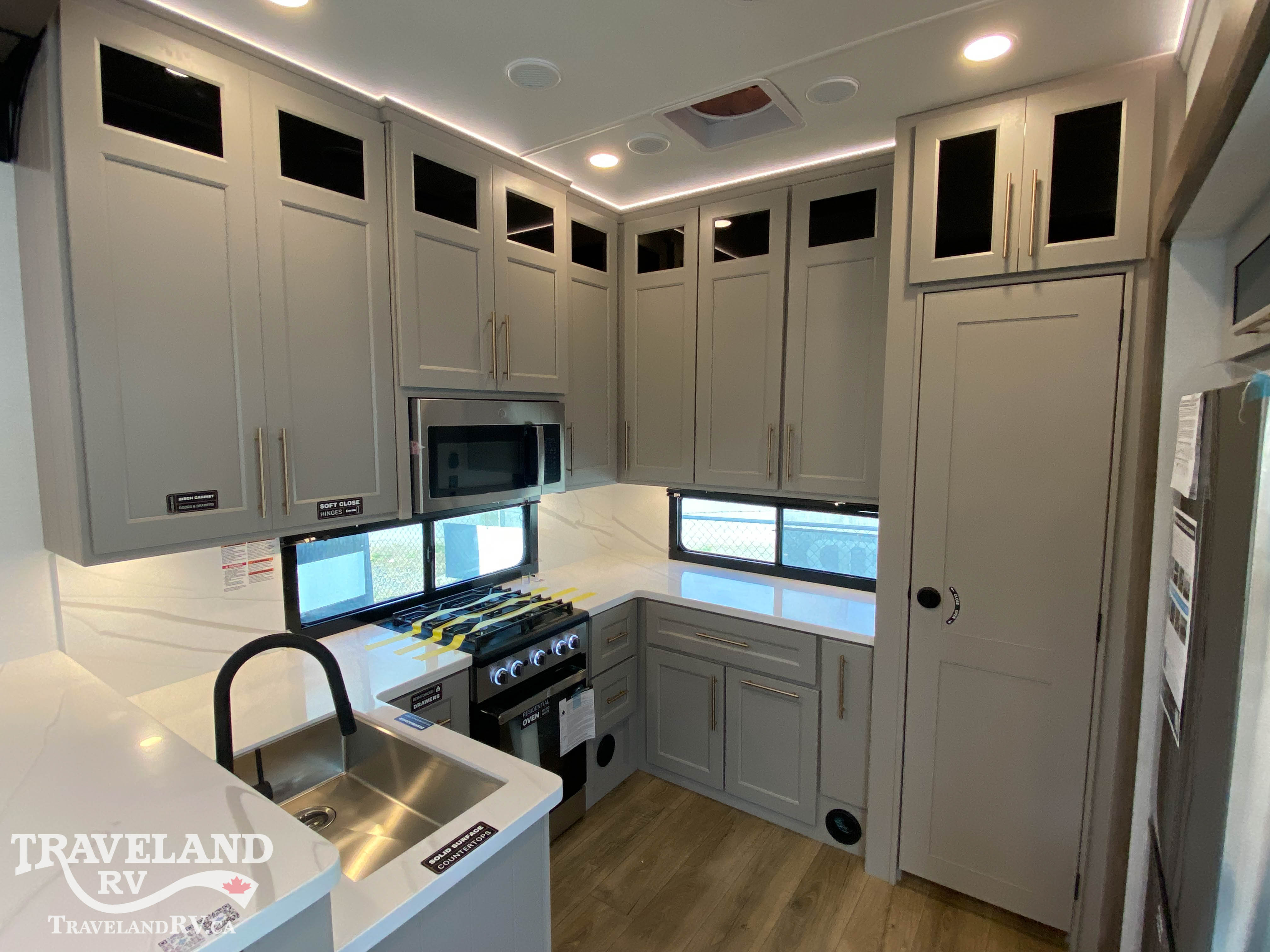 2026 Alliance RV Benchmark 44RKL - Image 7
