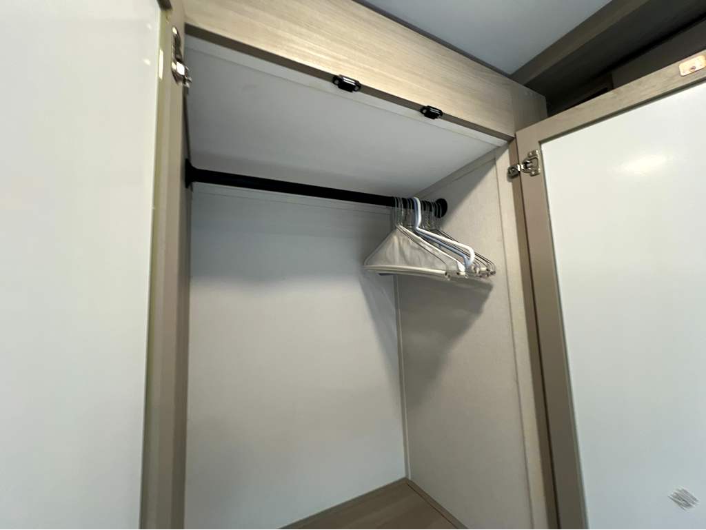 2025 GRAND DESIGN MOMENTUM 344M - Image 25