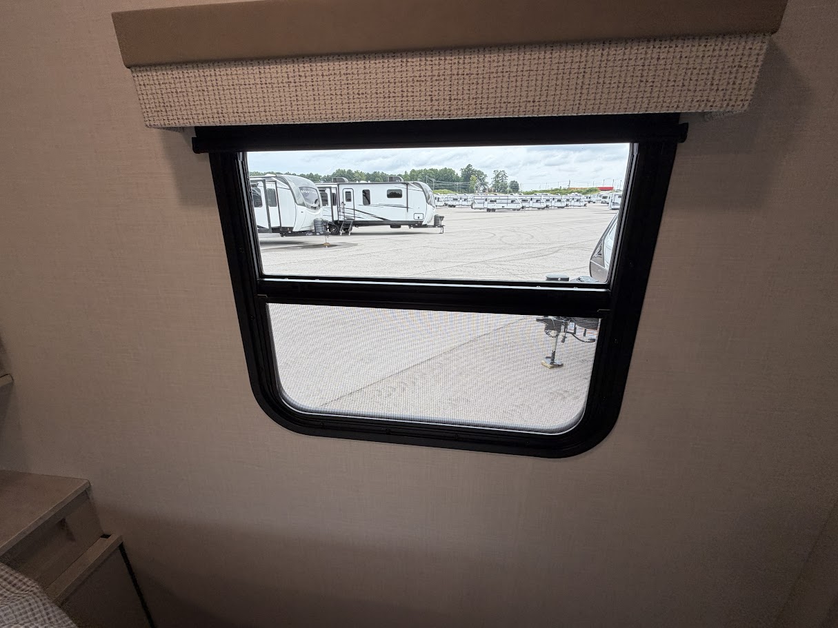 2027 VENTURE RV STRATUS 261VRB - Image 47