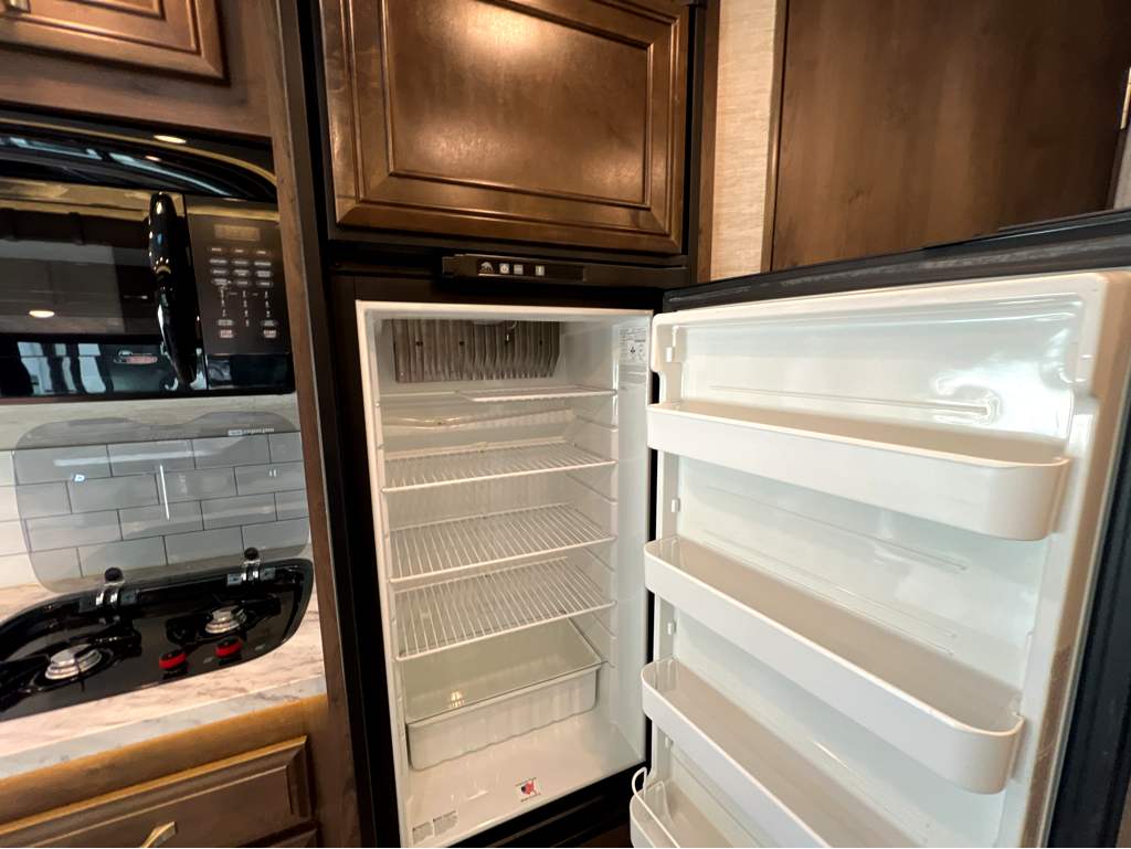2022 JAYCO MELBOURNE 24L - Image 12