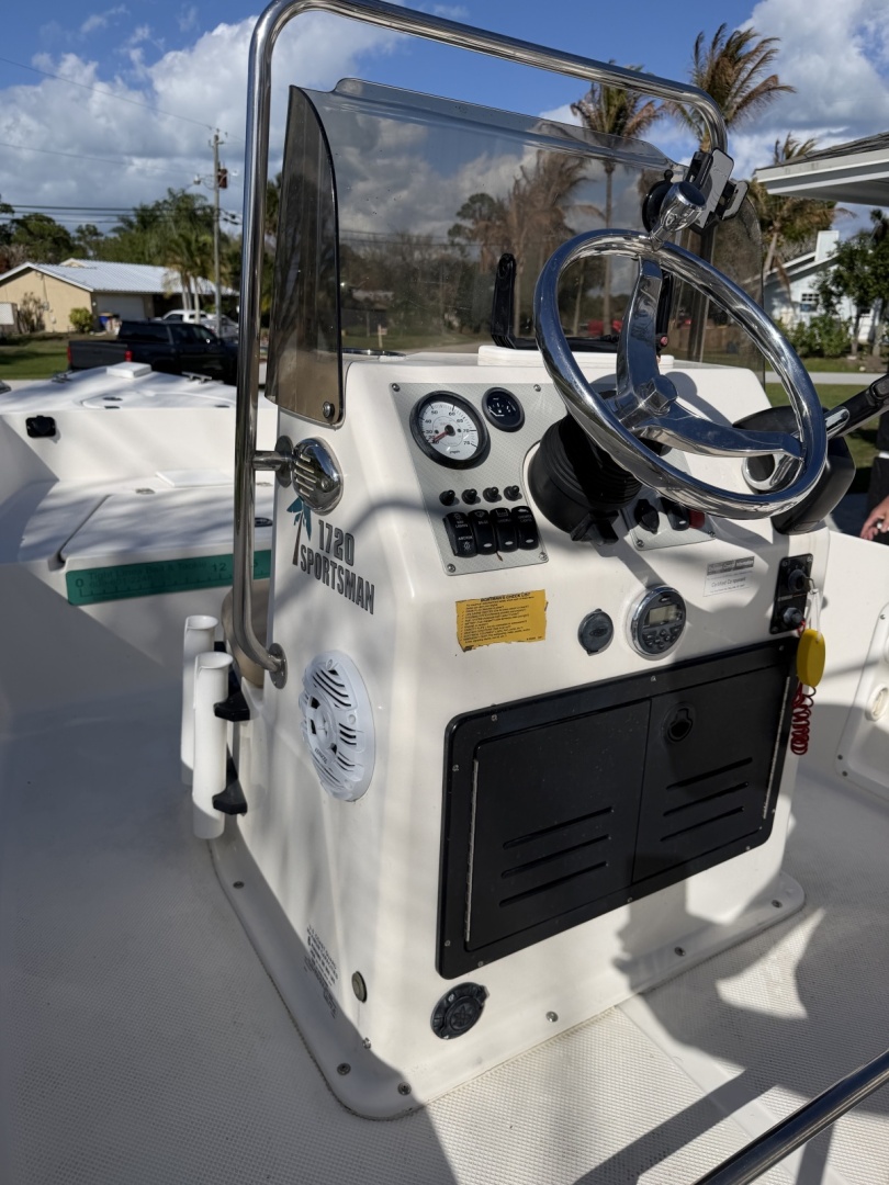2014 Key West 1720 Sportsman Base - Image 6
