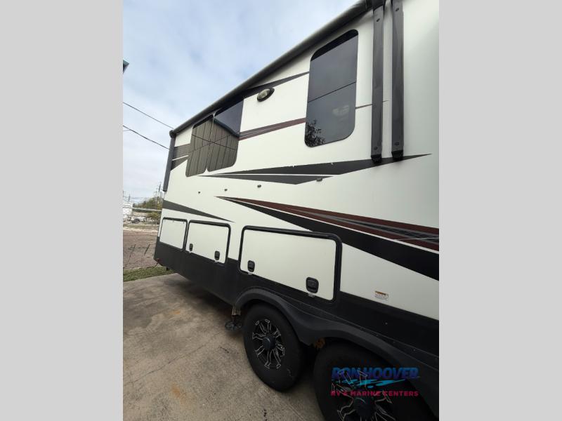 2019 GRAND DESIGN 376TH - Image 3