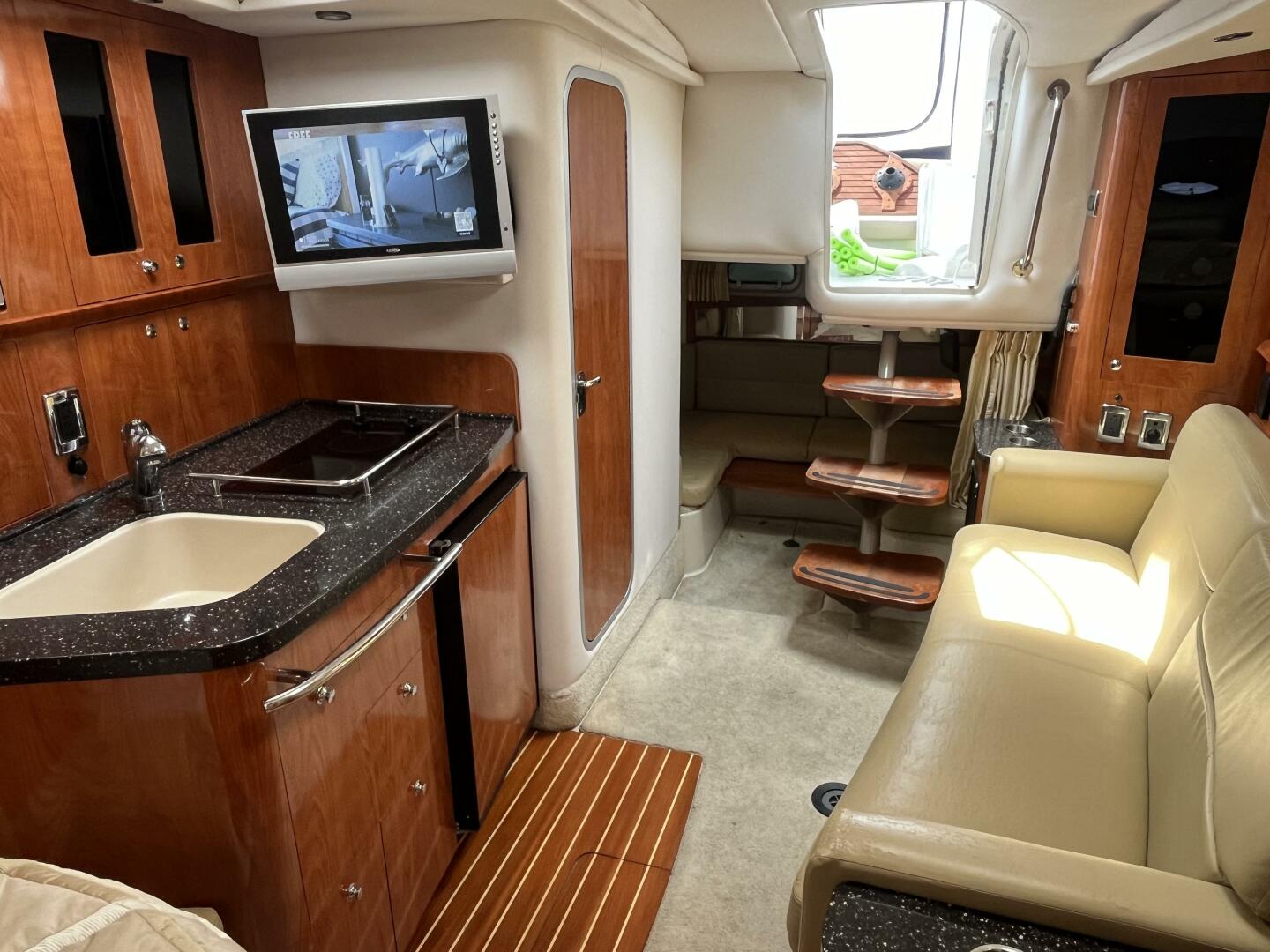 2008 Four Winns V338 - Image 14