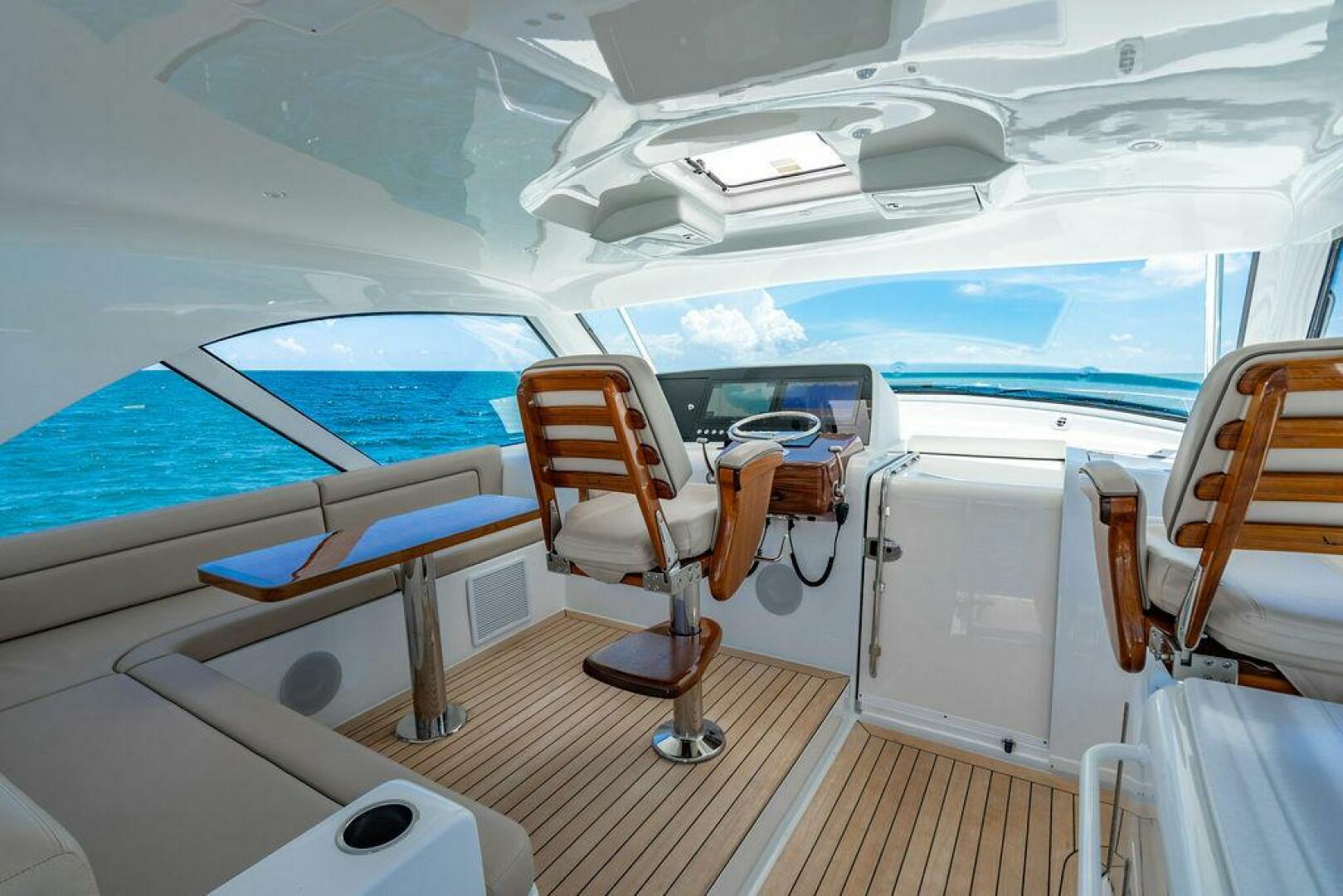 2023 Hatteras GT45X - Image 19