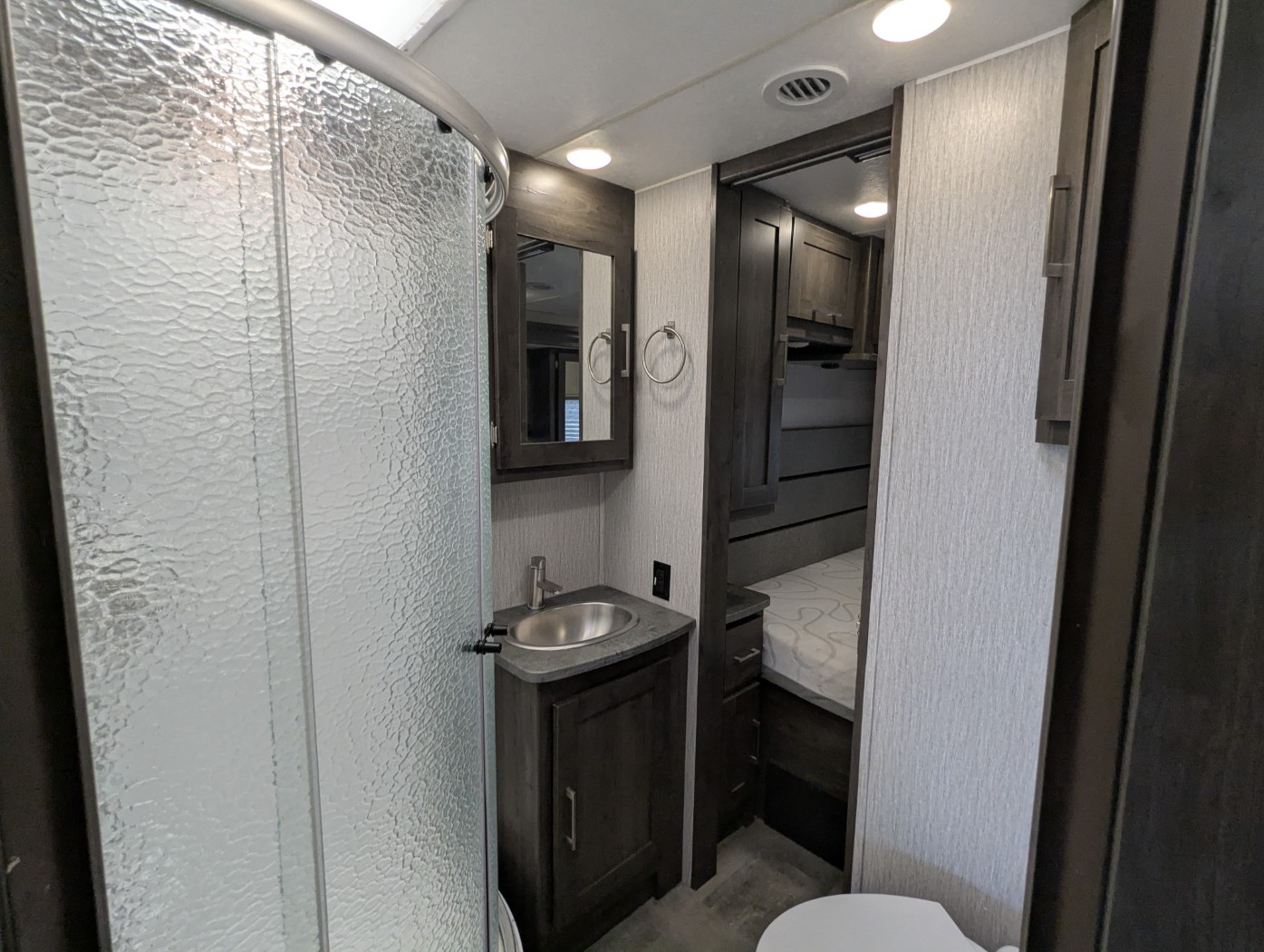 2023 Coachmen Pursuit 31BH - Image 21