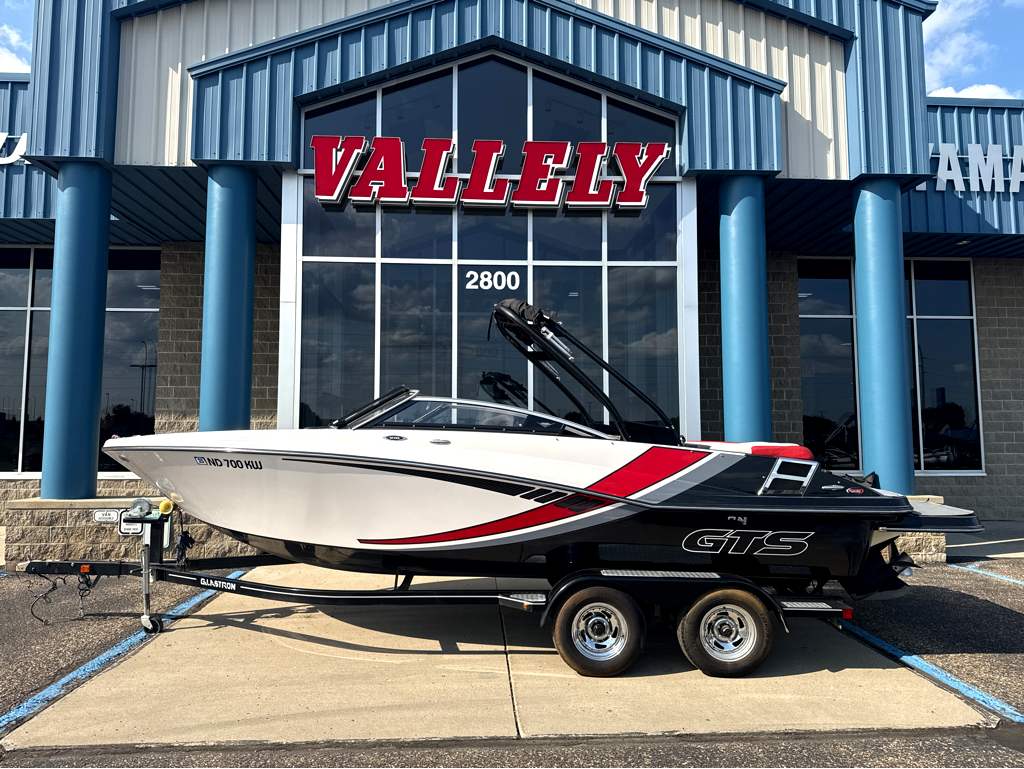 2016 Glastron GTS225
