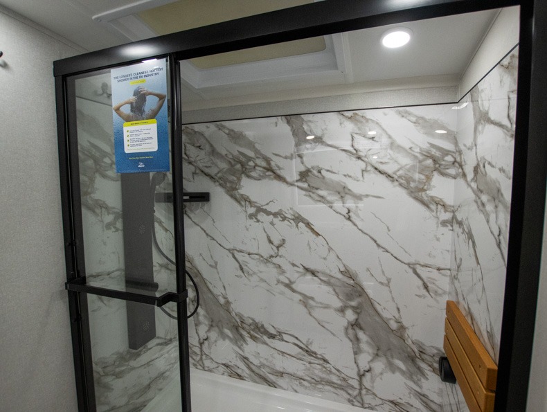2026 Jayco Pinnacle 38FBRK - Image 31