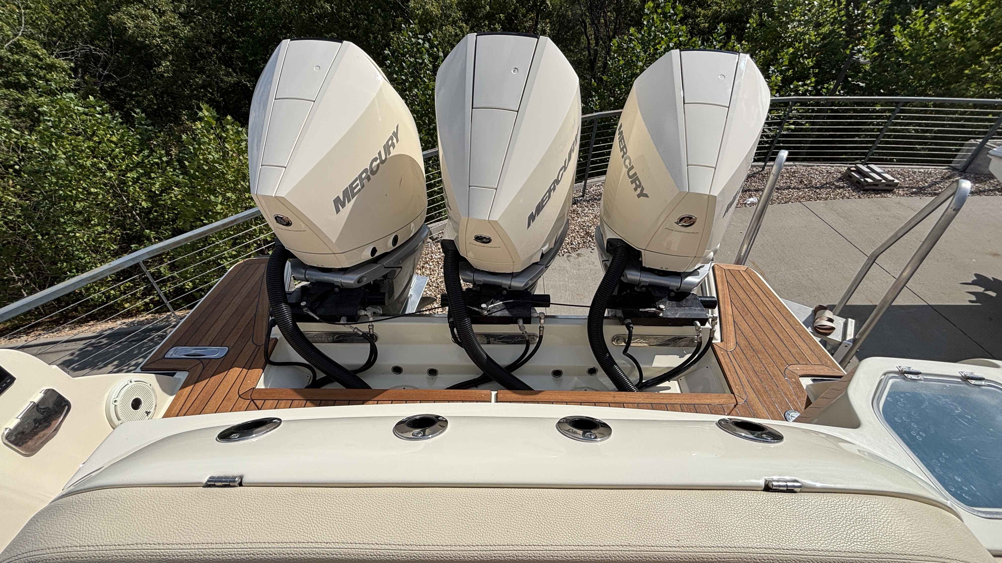 2021 Chris Craft 35 Calypso - Image 9
