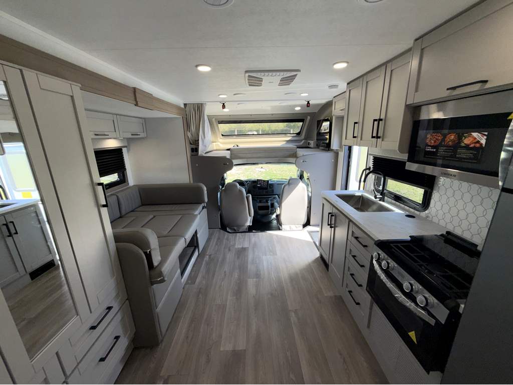 2027 ENTEGRA COACH ODYSSEY 24B - Image 15