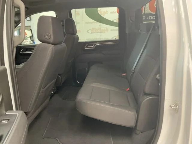 2025 Chevrolet Silverado 2500HD 4WD Crew Cab 172" LT - Image 21