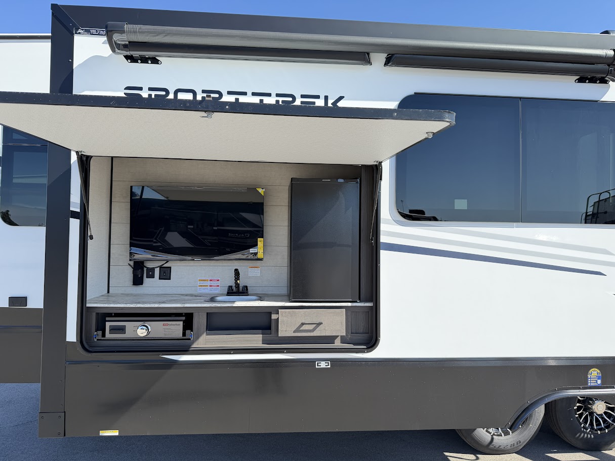 2026 VENTURE RV SPORTTREK 363VFR - Image 7