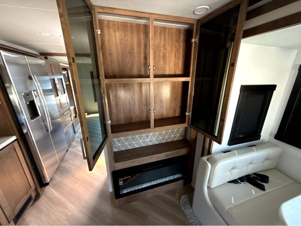 2026 ENTEGRA COACH ACCOLADE 37M - Image 20