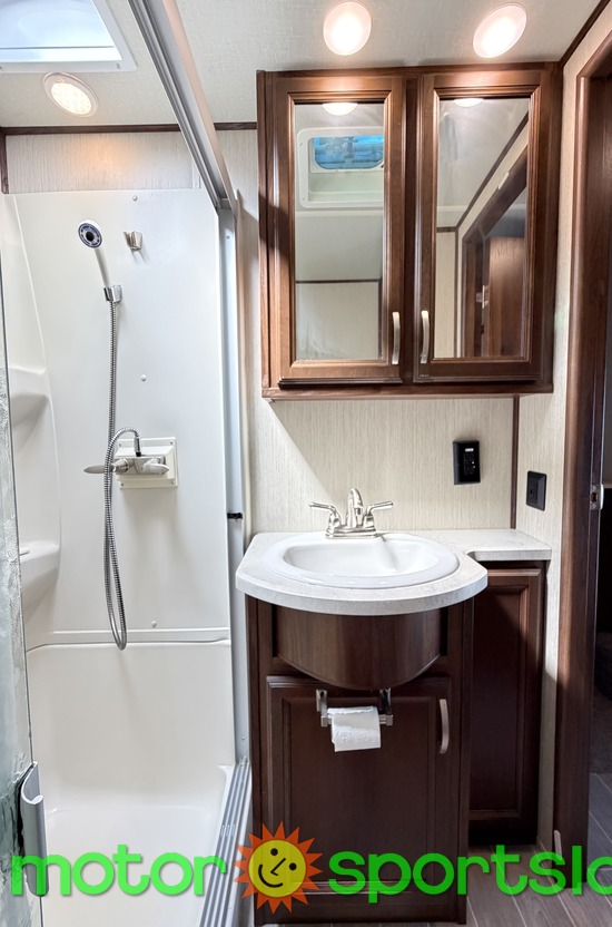 2019 Forest River Palomino 297RKW - Image 29