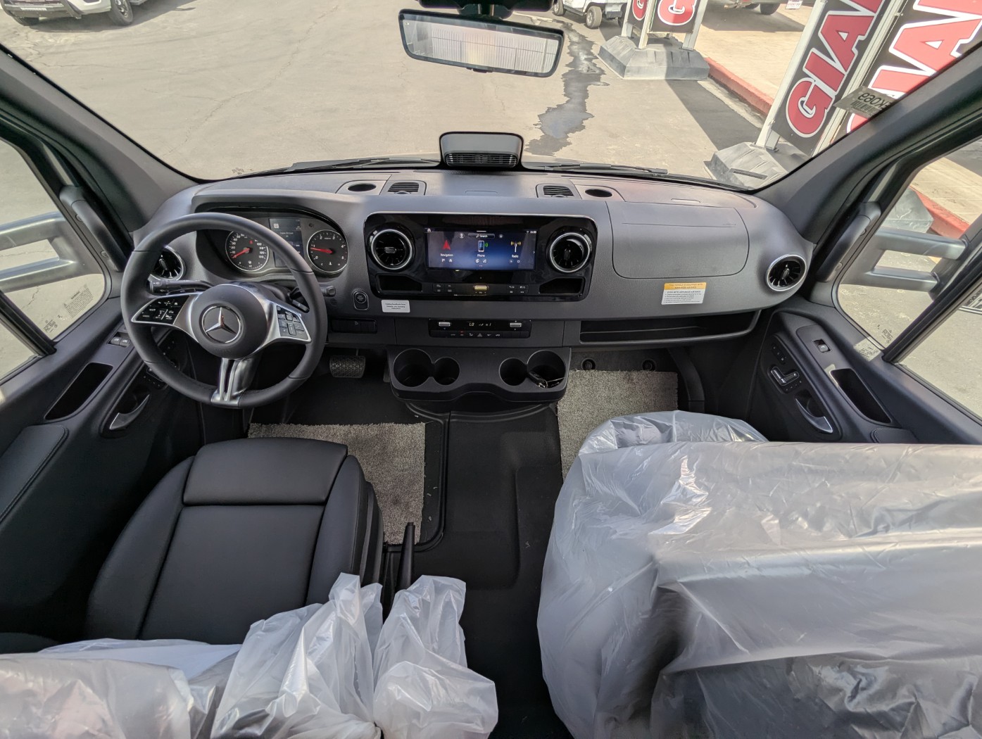 2026 Winnebago EKKO Sprinter 23B AWD - ATH EDITION - Image 11