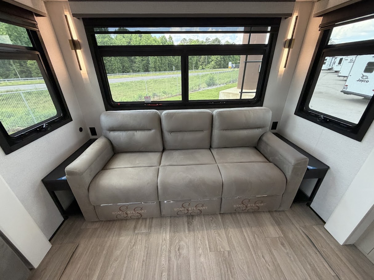 2027 JAYCO PINNACLE 32RLTS - Image 15
