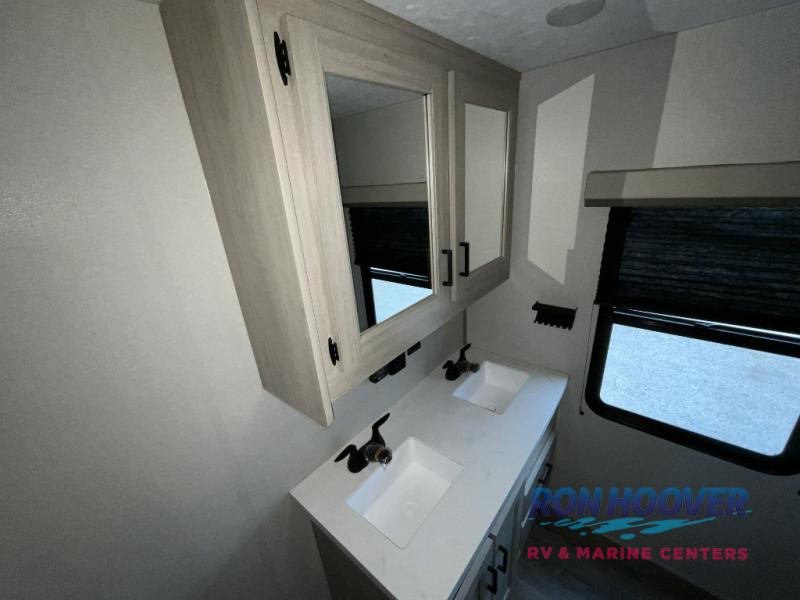 2026 COACHMEN CATALINA 44CONDO - Image 28