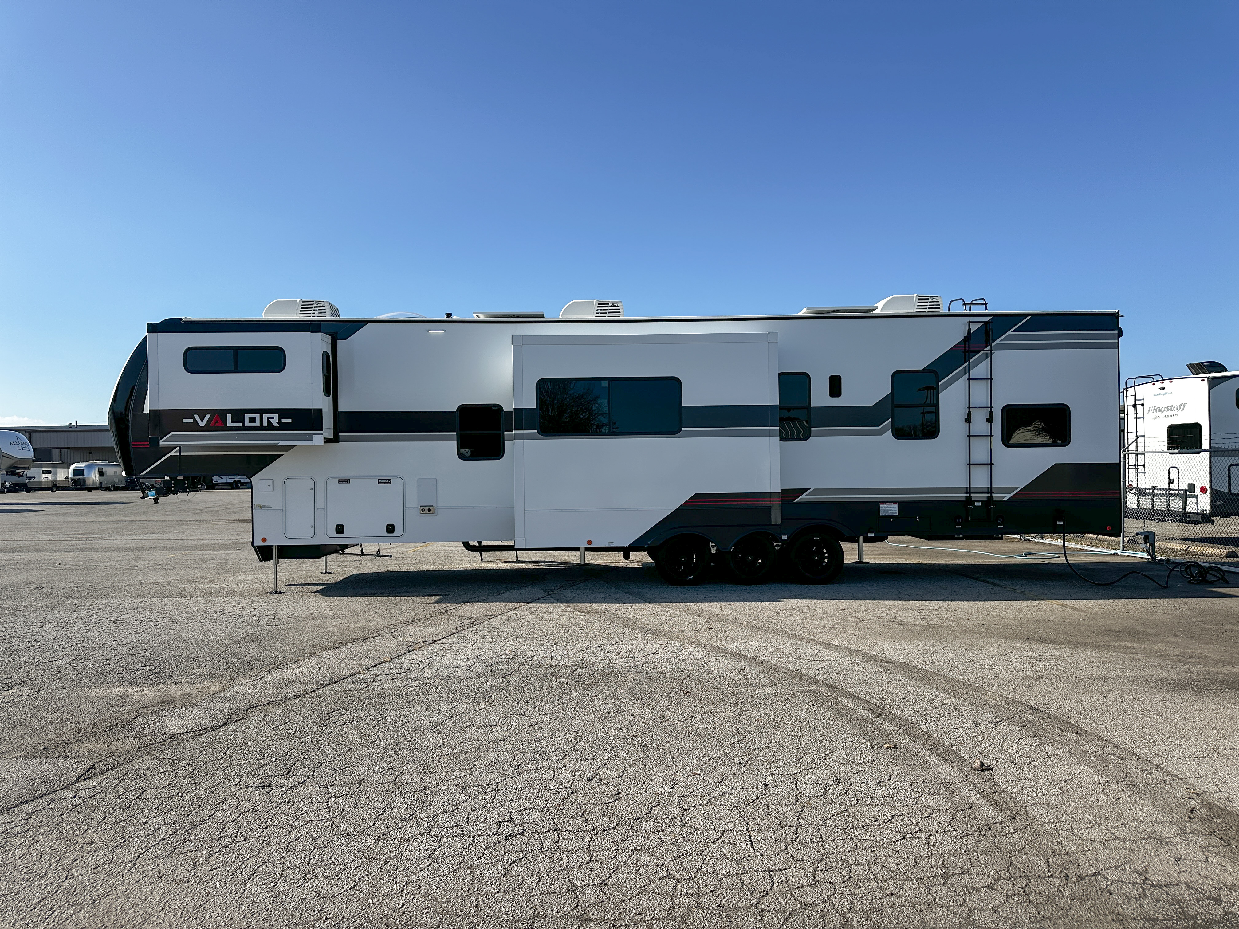 2026 Alliance RV Valor 40V13 - Image 5