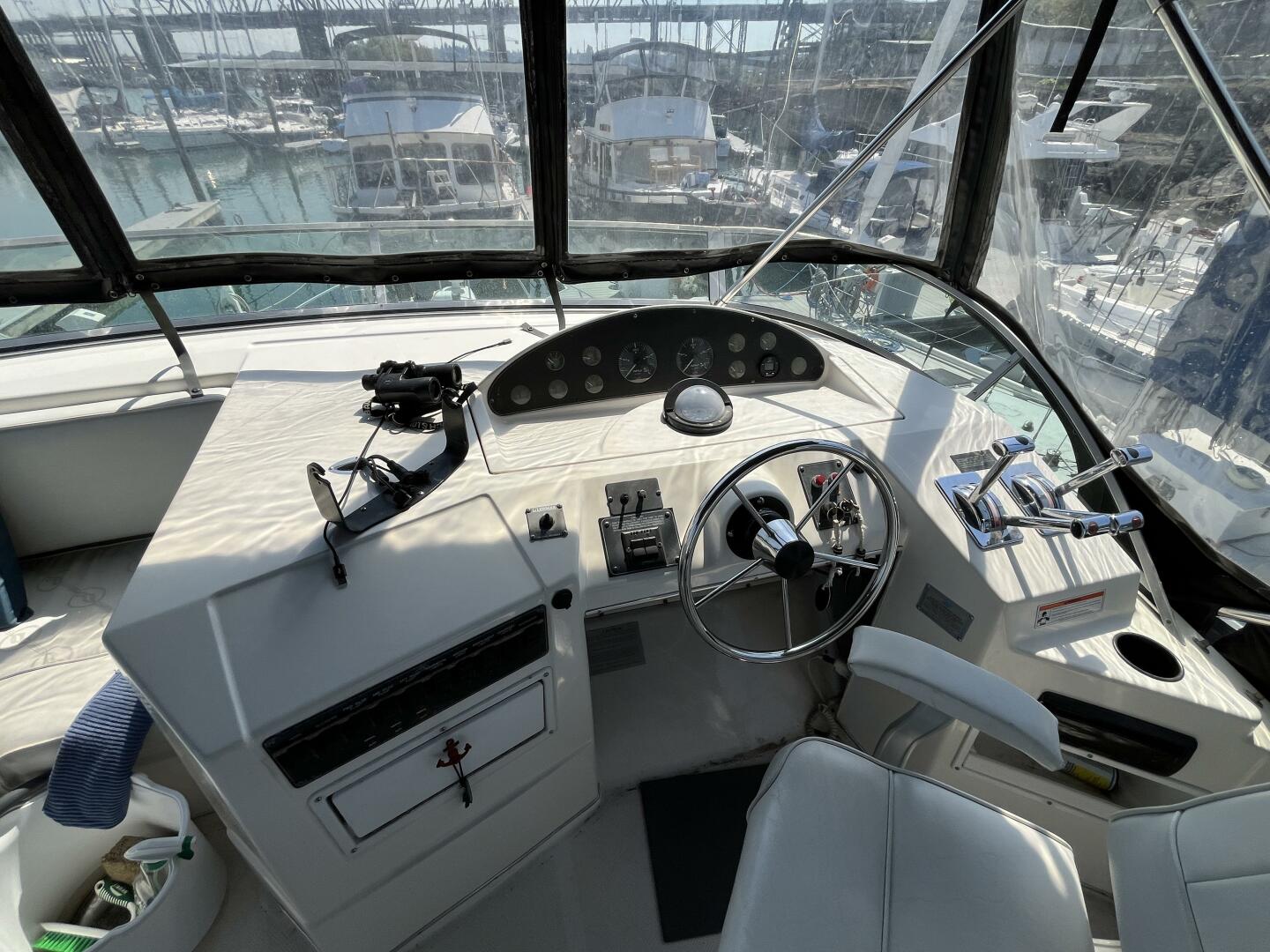 1996 Bayliner 3788 Command Bridge - Image 7