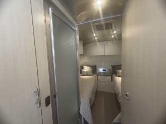 2026 AIRSTREAM FLYING CLOUD 25FBT - Image 14