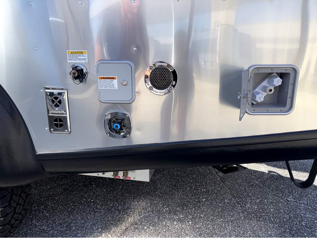 2026 AIRSTREAM Basecamp 20X - Image 9
