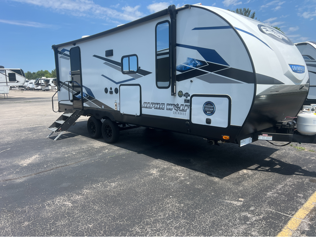 2024 Forest River Cherokee Alpha Wolf 22SW-L - Image 1