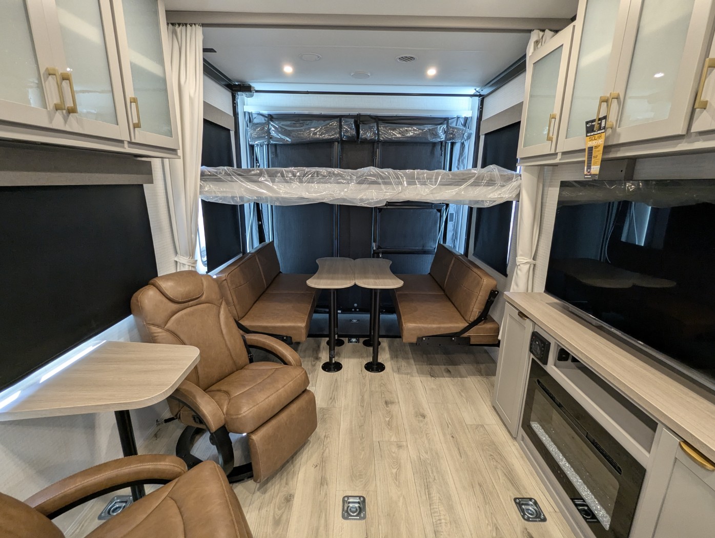2027 FOREST RIVER STEALTH SFT2730 - Image 16